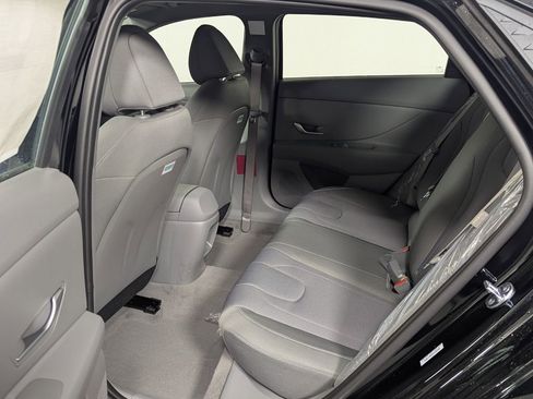 New 2026 Hyundai Elantra SE image 23