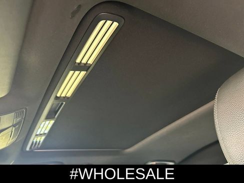 Used 2019 Mercedes-Benz E 300 image 12
