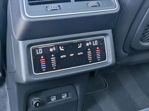Used 2019 Audi e-tron Premium Plus AWD/4WD image 18