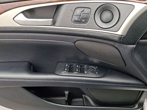 Used 2019 Lincoln MKZ Reserve w/ Reserve Plus Package image 12