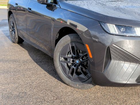 New 2026 BMW iX xDrive45 w/ Premium Package image 3