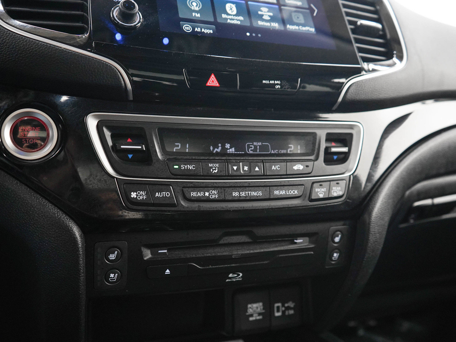 Used 2021 Honda Pilot Touring image 25