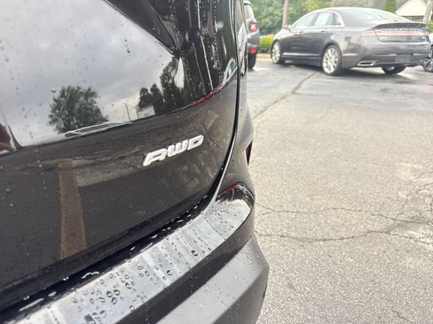 Used 2024 Ford Edge Titanium w/ Equipment Group 301A AWD/4WD image 12