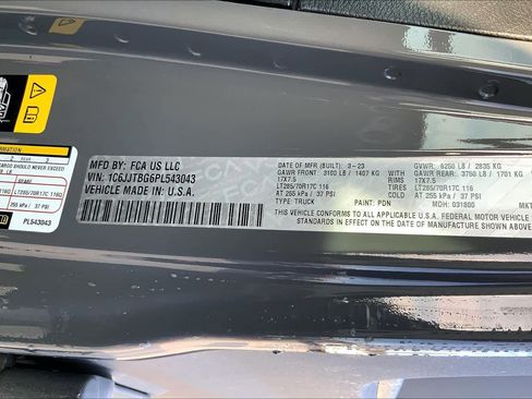 Used 2023 Jeep Gladiator Rubicon w/ LED Lighting Group image 31