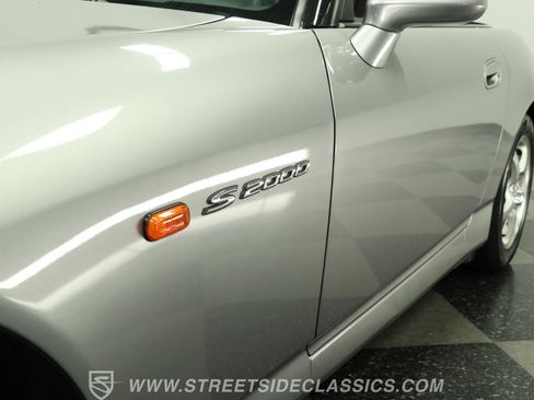 Used 2001 Honda S2000 image 22