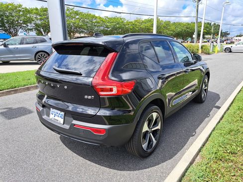 New 2025 Volvo XC40 B5 Plus w/ Protection Package Premier image 3