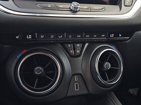 New 2026 Chevrolet Blazer LT image 19