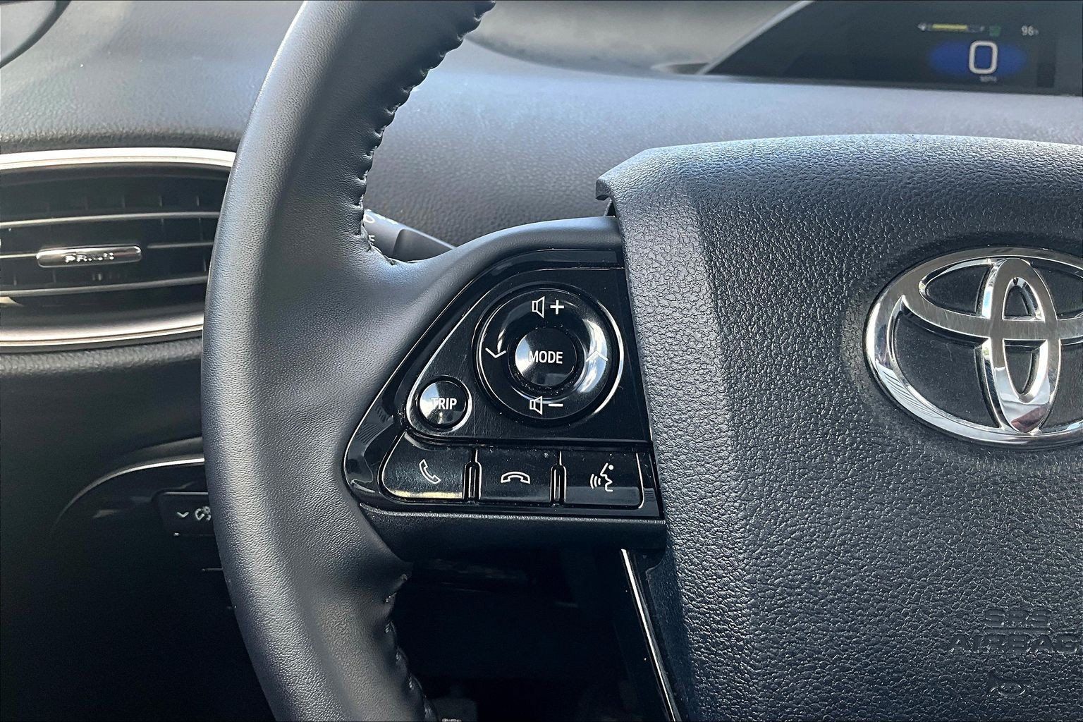 Used 2021 Toyota Prius Prime LE w/ Carpet Mat Package (TMS) FWD image 19