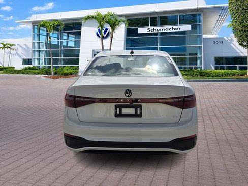 New 2026 Volkswagen Jetta SE FWD image 6