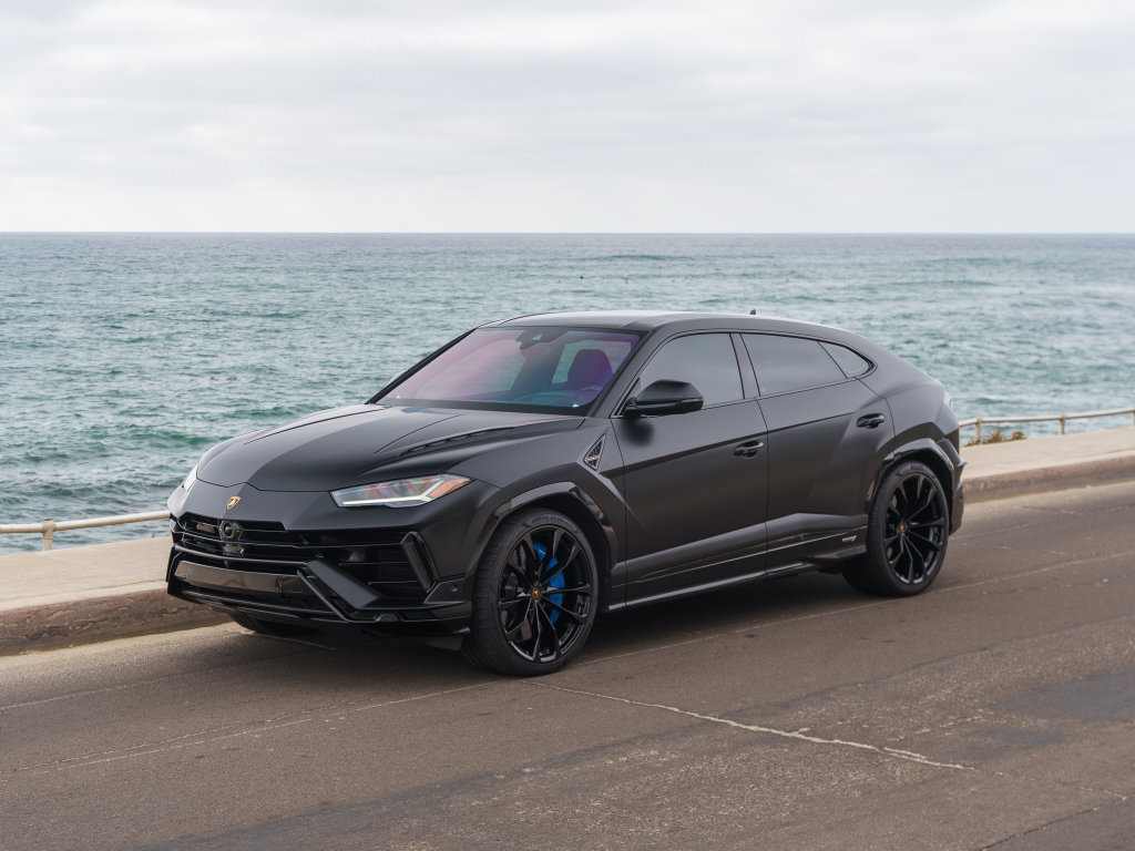 Used 2024 Lamborghini Urus S AWD/4WD image 1