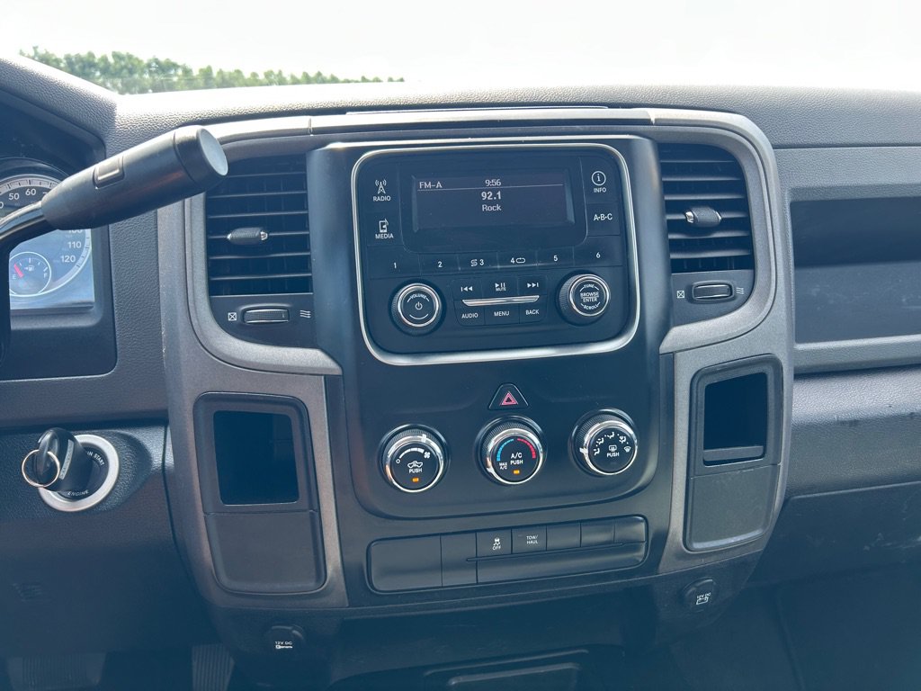Used 2015 RAM 2500 Tradesman w/ Chrome Appearance Group AWD/4WD image 14