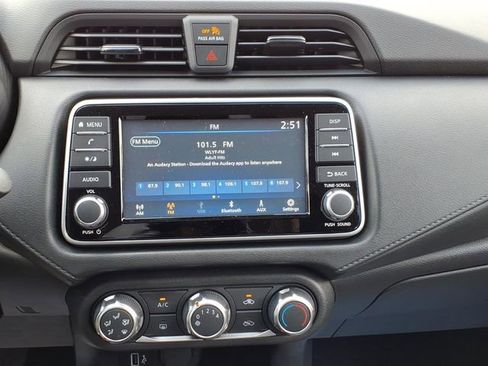 Used 2025 Nissan Versa S w/ Trunk Package FWD image 21