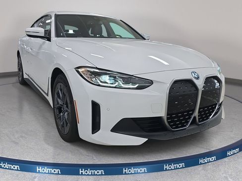 Used 2023 BMW i4 eDrive35 image 4