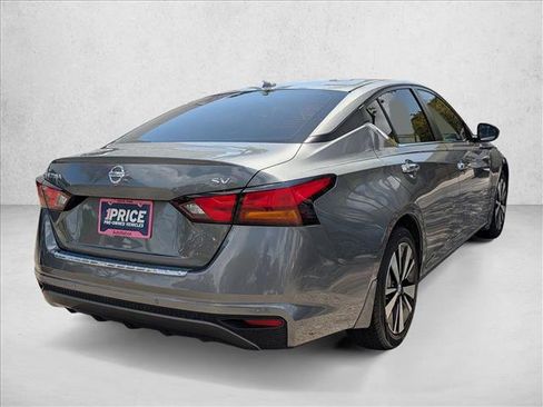 Used 2021 Nissan Altima 2.5 SV FWD image 5