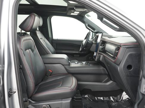 Used 2024 Ford Expedition Limited AWD/4WD image 11