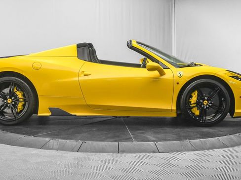 Used 2015 Ferrari 458 Speciale A image 9