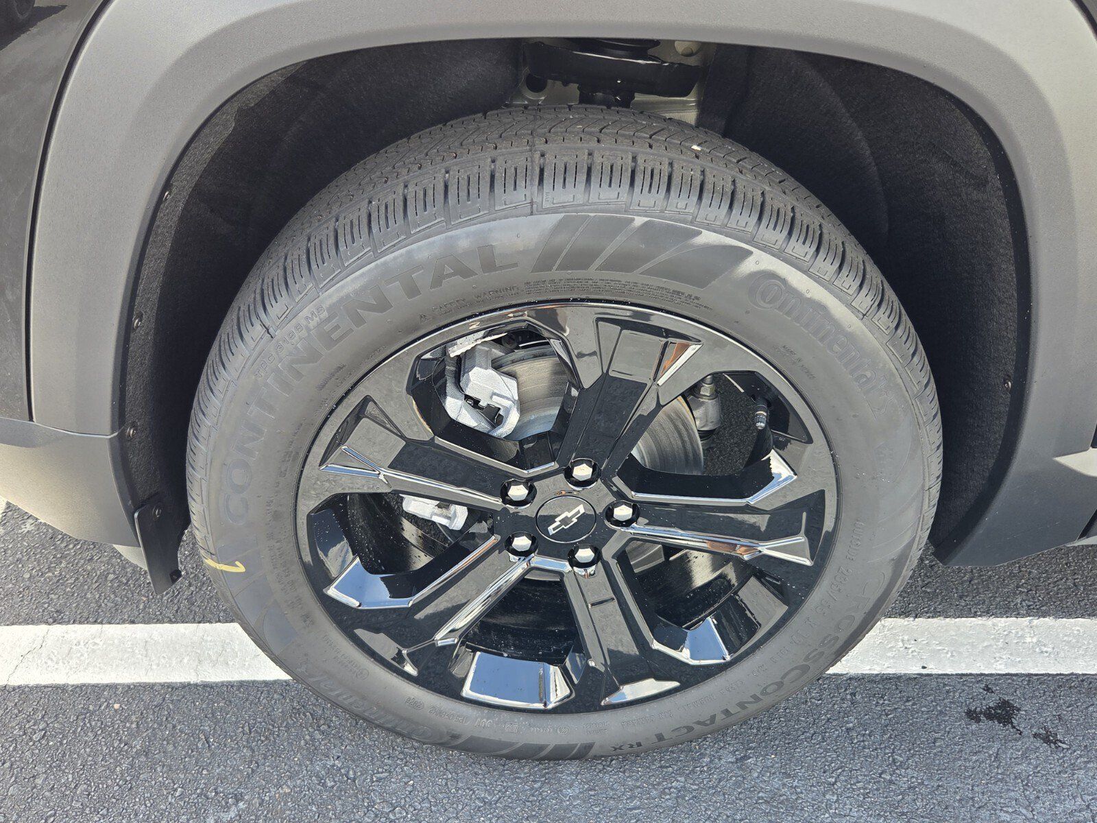 New 2027 Chevrolet Equinox LT FWD image 4
