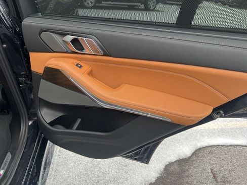 Used 2023 BMW X5 xDrive40i w/ M Sport Package image 18