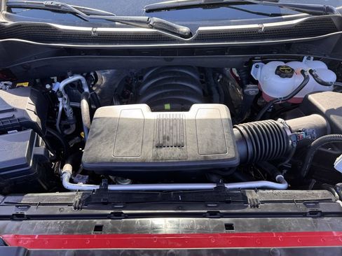 Used 2025 Chevrolet Silverado 1500 LT Trail Boss w/ LT Trail Boss Premium Package AWD/4WD image 28