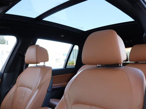 Used 2021 BMW X7 xDrive40i w/ M Sport Package image 67