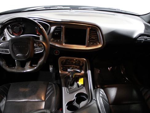 Used 2021 Dodge Challenger SRT Hellcat image 39