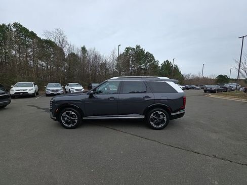 New 2026 Hyundai Palisade Limited FWD image 17