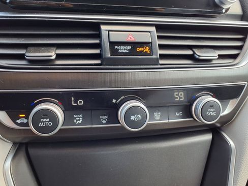 Used 2021 Honda Accord LX image 7
