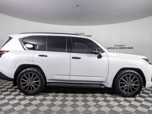 Used 2023 Lexus LX 600 4WD w/ Appearance Package image 4