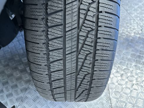 Used 2017 Ford Explorer XLT w/ Equipment Group 201A AWD/4WD image 27