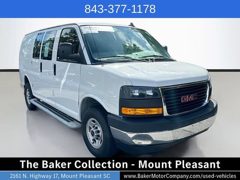 Used 2023 GMC Savana 2500 w/ Driver Convenience Package RWD image 3
