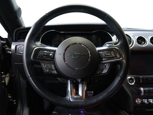 Used 2018 Ford Mustang GT Premium w/ GT Performance Package RWD image 33