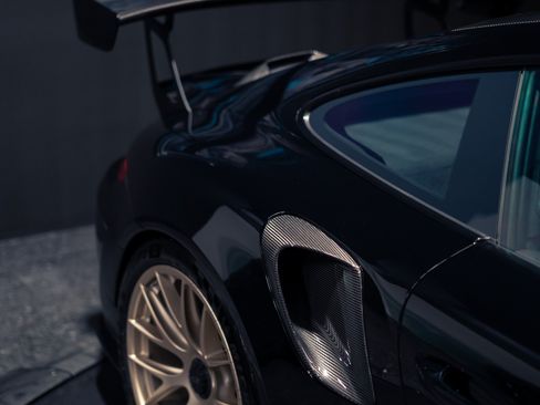 Used 2018 Porsche 911 GT2 RS RWD image 30