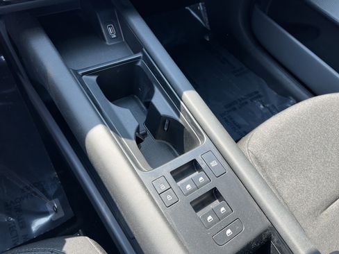 Used 2024 Hyundai Ioniq 6 SE RWD image 30