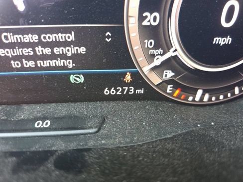 Used 2019 Volkswagen Tiguan SEL Premium R-Line AWD/4WD image 12
