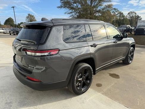 New 2025 Jeep Grand Cherokee L Limited w/ Luxury Tech Group II image 6