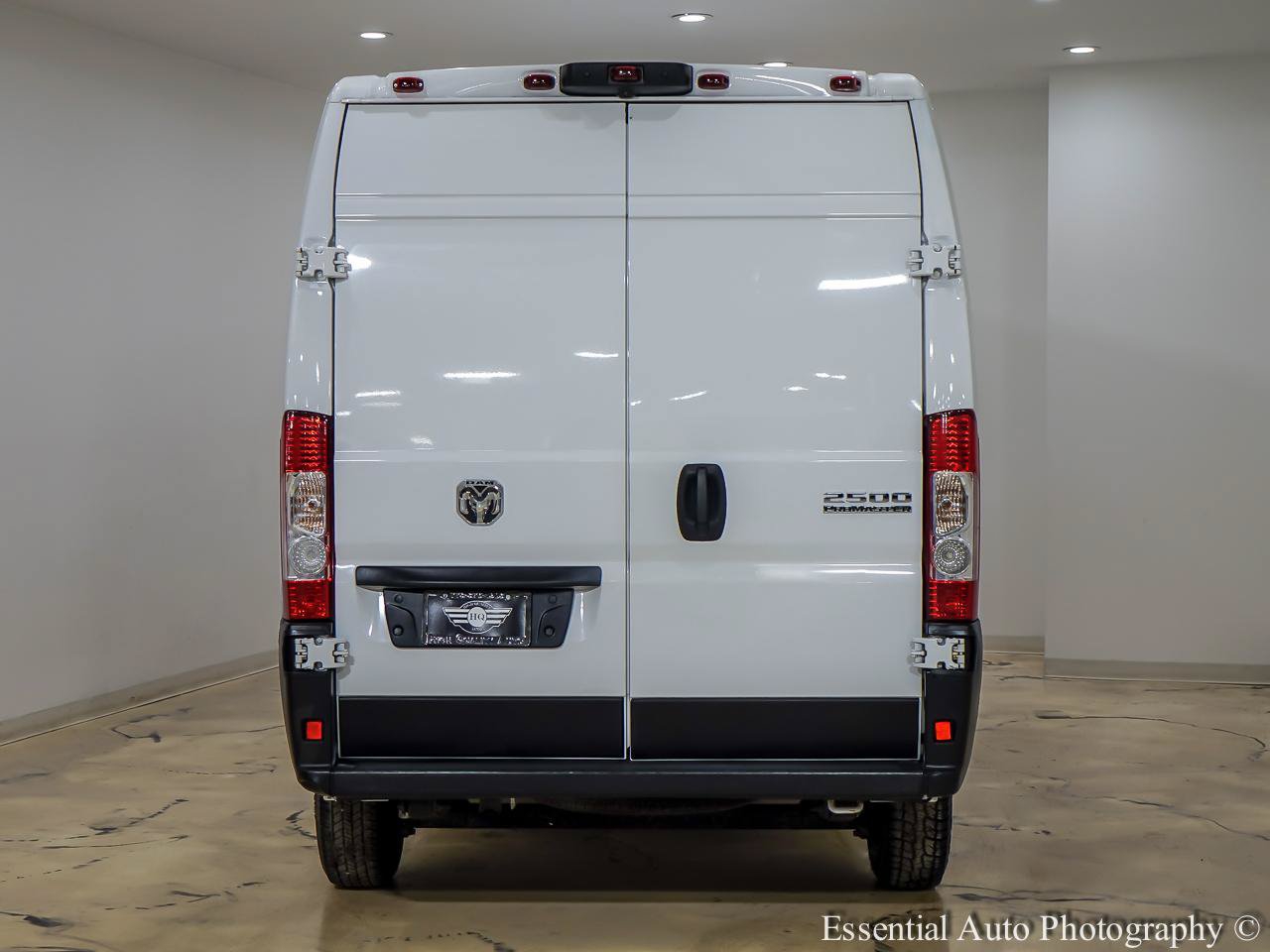 Used 2023 RAM ProMaster 2500 FWD image 5