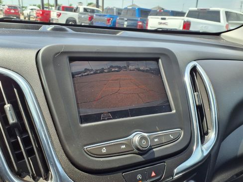 Used 2022 Chevrolet Equinox LT FWD image 5