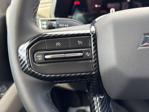 Used 2024 Chevrolet Colorado ZR2 image 5