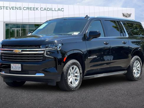Used 2024 Chevrolet Suburban LT AWD/4WD image 7