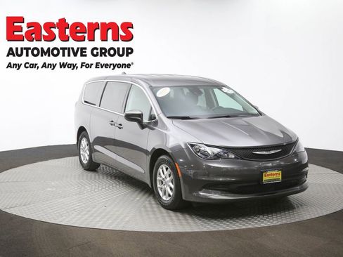Used 2023 Chrysler Voyager LX FWD image 49
