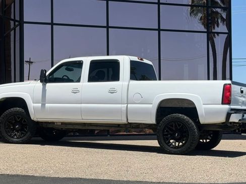 Used 2004 Chevrolet Silverado 2500 LT RWD image 7