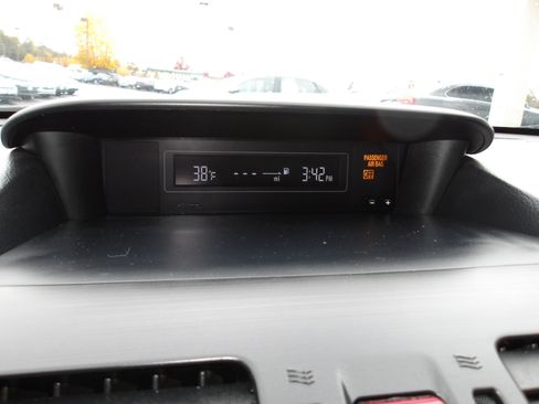 Used 2013 Subaru Impreza 2.0i Sport Premium image 18