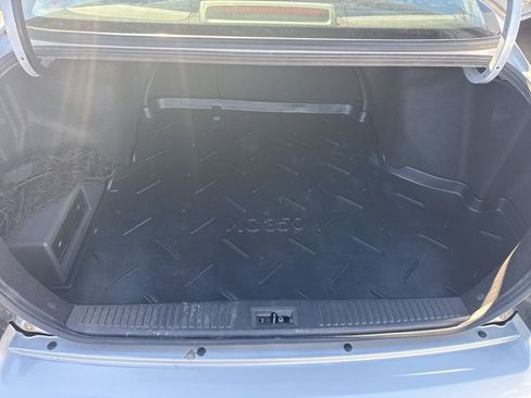 Used 2005 Hyundai XG350 L FWD image 7