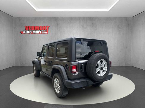 Used 2021 Jeep Wrangler Unlimited Sport image 5