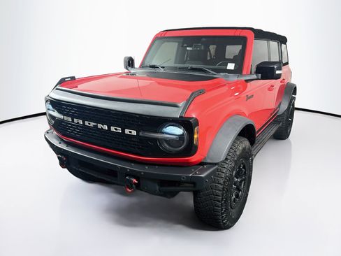 Used 2021 Ford Bronco Wildtrak AWD/4WD image 3