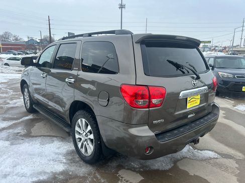 Used 2010 Toyota Sequoia Limited image 5