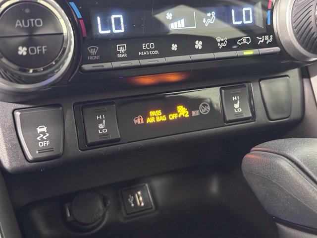 Used 2023 Toyota RAV4 XLE w/ Convenience Package AWD/4WD image 20