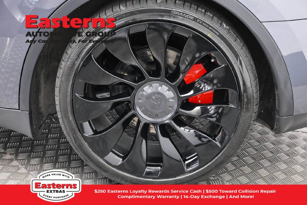 Used 2023 Tesla Model Y Performance AWD/4WD image 29