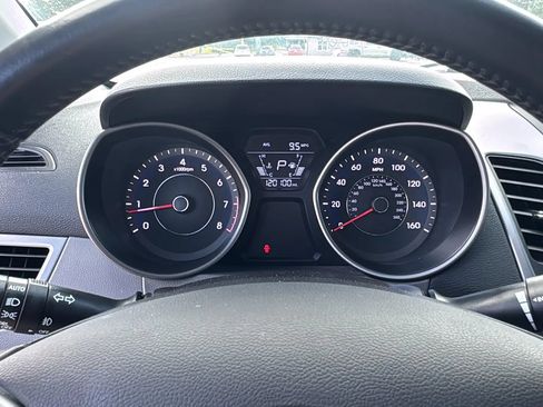 Used 2016 Hyundai Elantra Limited w/ Option Group 04 FWD image 15