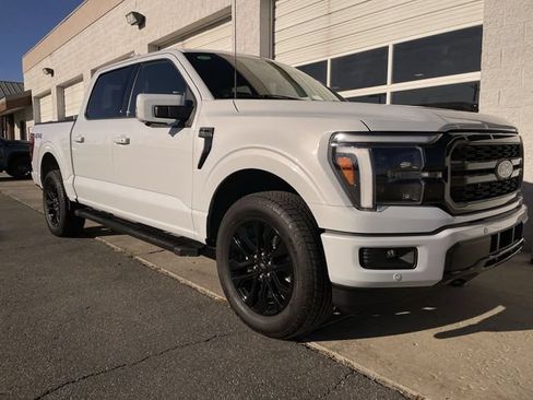 Used 2025 Ford F150 Lariat AWD/4WD image 10
